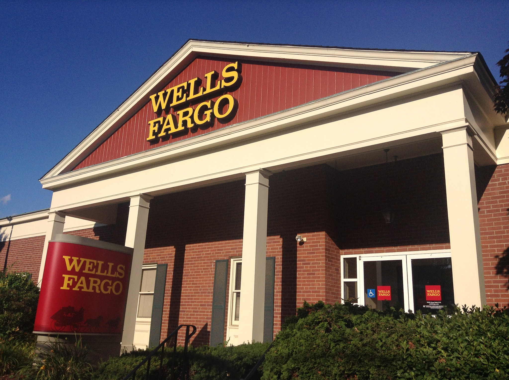 Wells Fargo Settles On Mortgage Overcharges